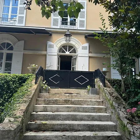 Willa La Grande Maison Saint-Mars-dʼOutillé